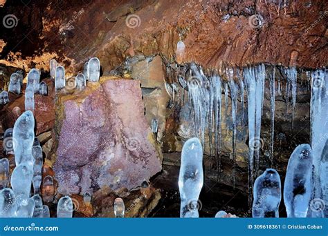 ice stalagmite locations.